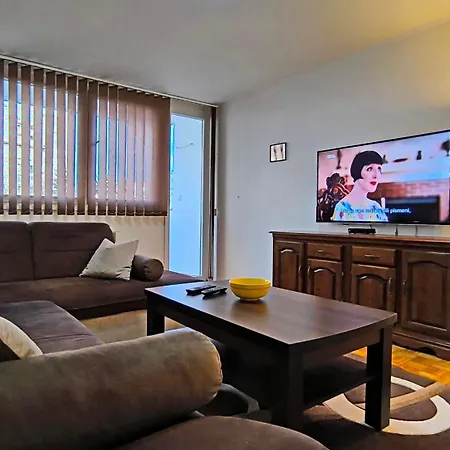 Apartment Have A - *